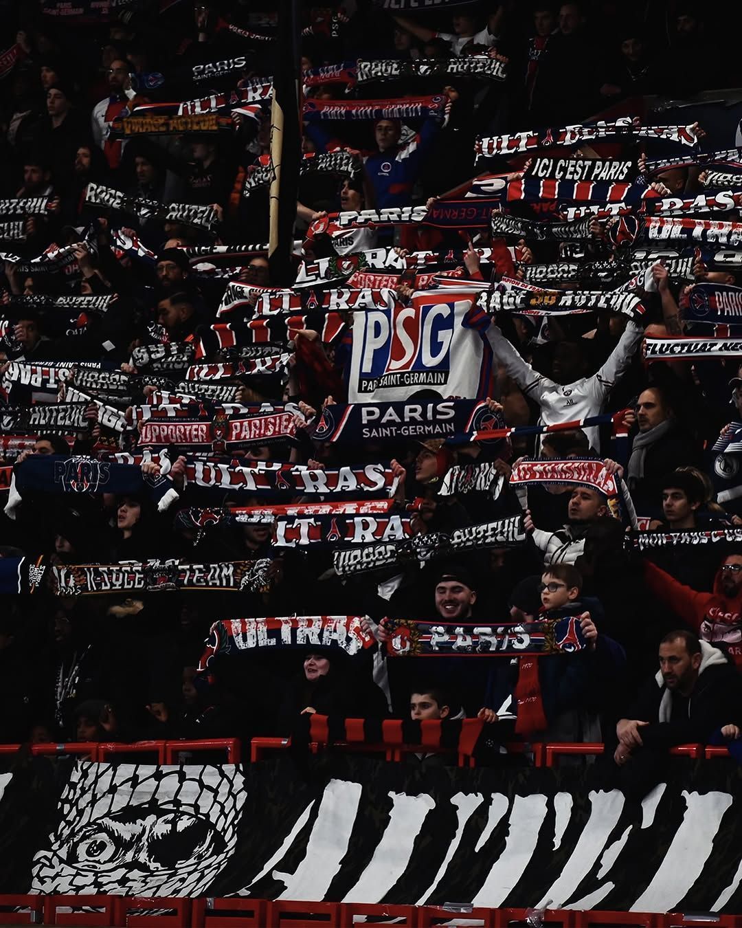 Champions League: torcedores do PSG são presos antes de jogo contra o Stuttgart