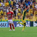 Ex-Atlético faz gol contra, Muralha comete falha bizarra, e Mirassol vence Portuguesa
