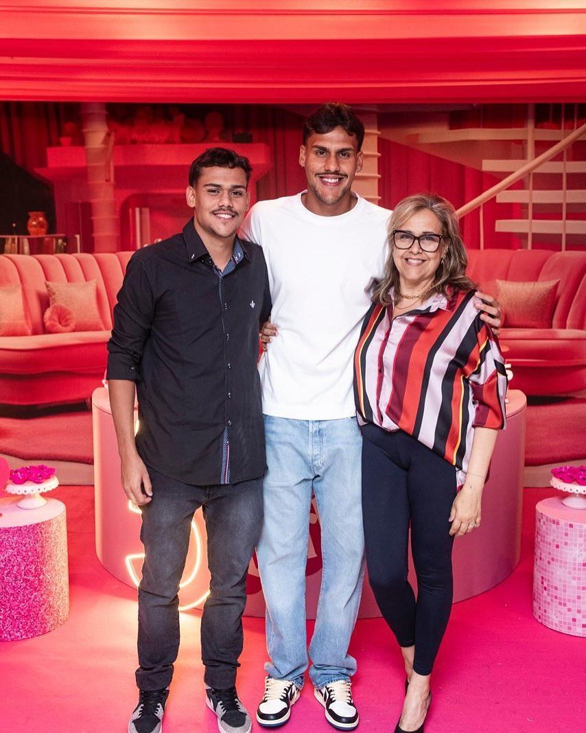 Matheus Mendes, do América, faz publicação em homenagem à mãe e agradece