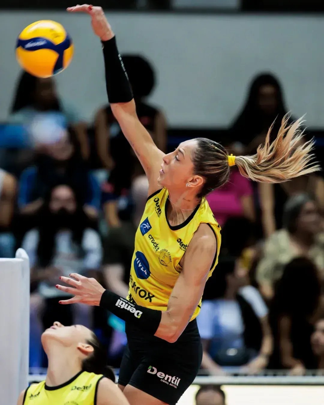 Vôlei: Carol Gattaz desabafa e revela gravidade de nova lesão no joelho