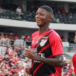 Athletico goleia Azuriz-PR e vai à semifinal do Campeonato Paranaense