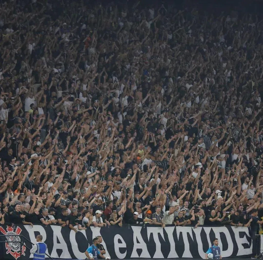 Organizada rebate declaração de Ronaldo sobre comprar o Corinthians
