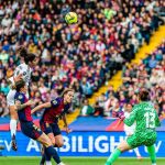 Com gol de brasileira e lance polêmico, Real Madrid vence Barcelona no futebol feminino