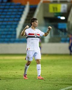 Jogador do São Paulo em vitória na Copa do Brasil Sub-20
