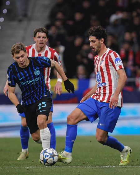 Jhonny Cardoso em partida pelo Atlético de Madrid