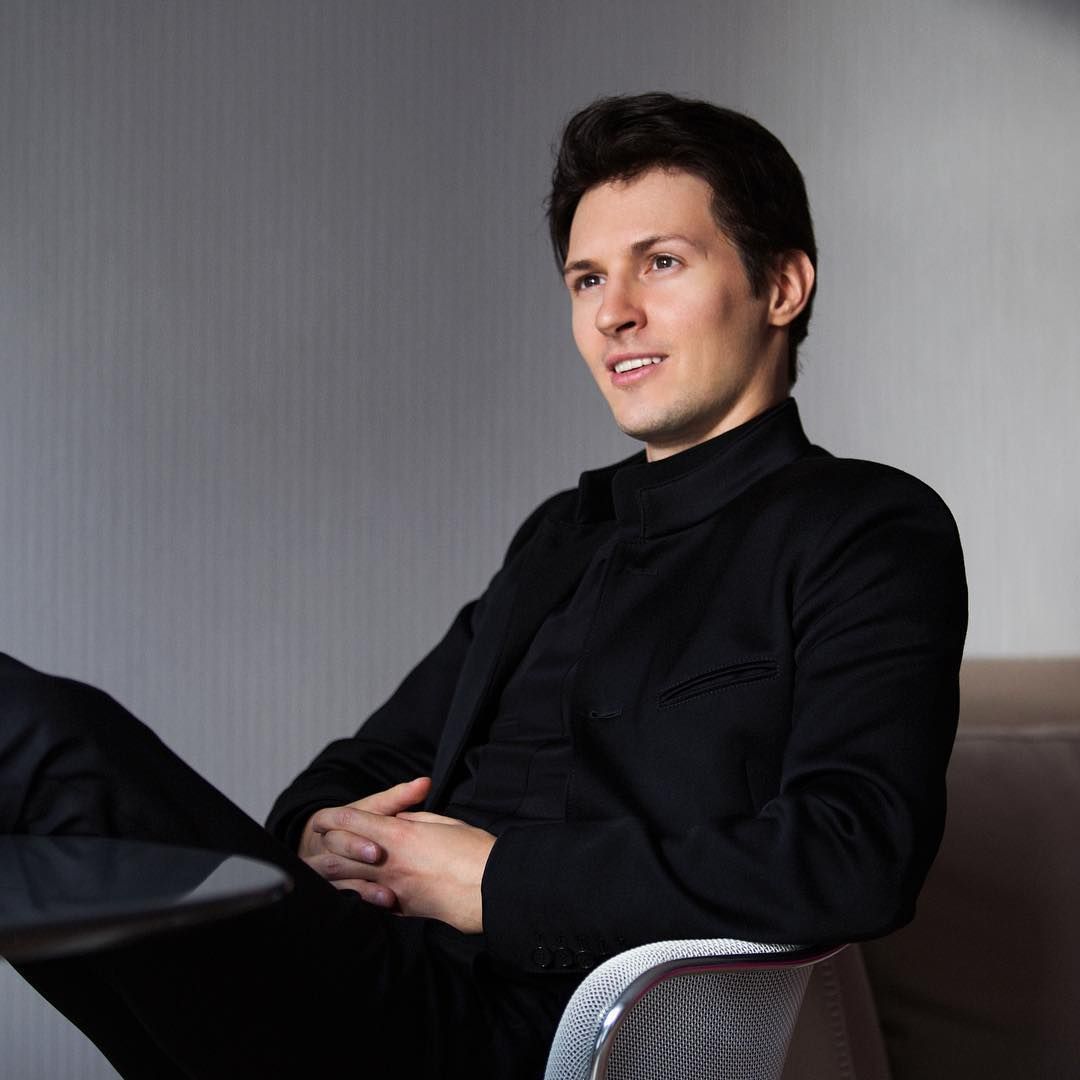 Pavel Durov, CEO do Telegram, é solto e comparecerá ao tribunal em Paris