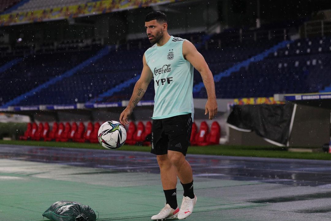 Liberado por cardiologista, Agüero pode voltar a treinar pelo Independiente