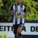 Clube mineiro anuncia acordo para saída de dois jogadores do elenco