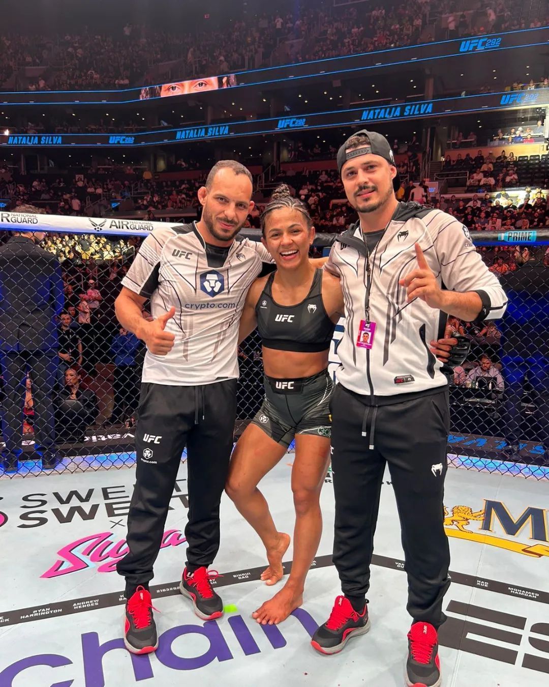 Mineira do UFC teve atuação arrasadora contra norte-americana em 2023; reveja a luta