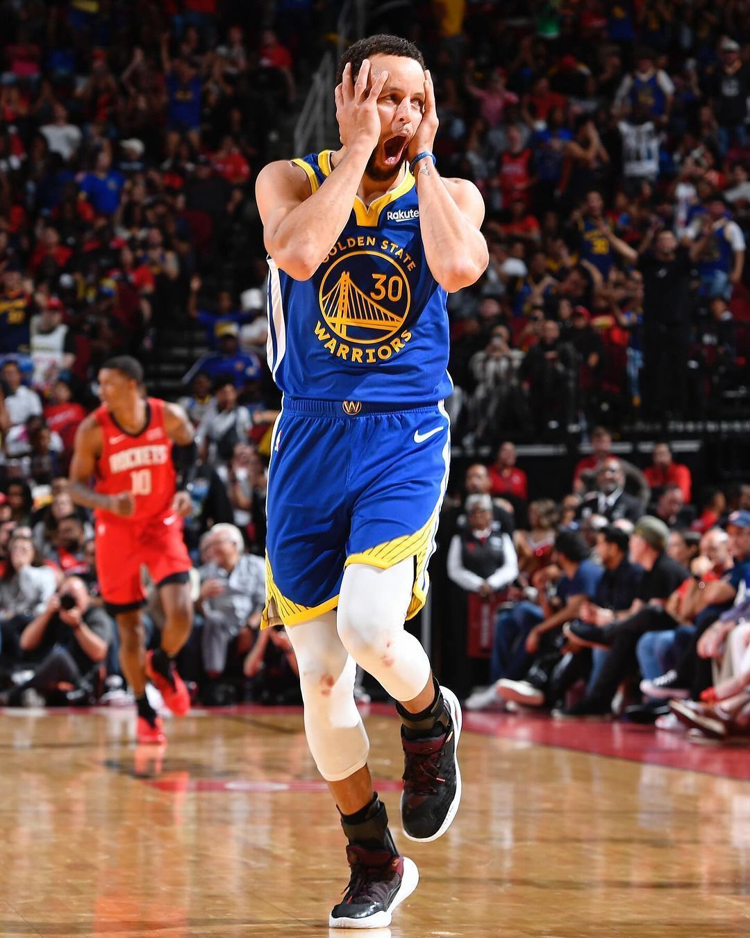 Stephen Curry renova com Warriors por valor astronômico; saiba detalhes