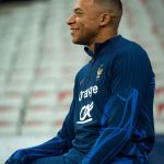 Mbappé revela data de anúncio em novo clube para o presidente da França; veja vídeo