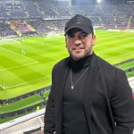 Ex-BBB se aproxima de feito inédito como técnico de clube europeu