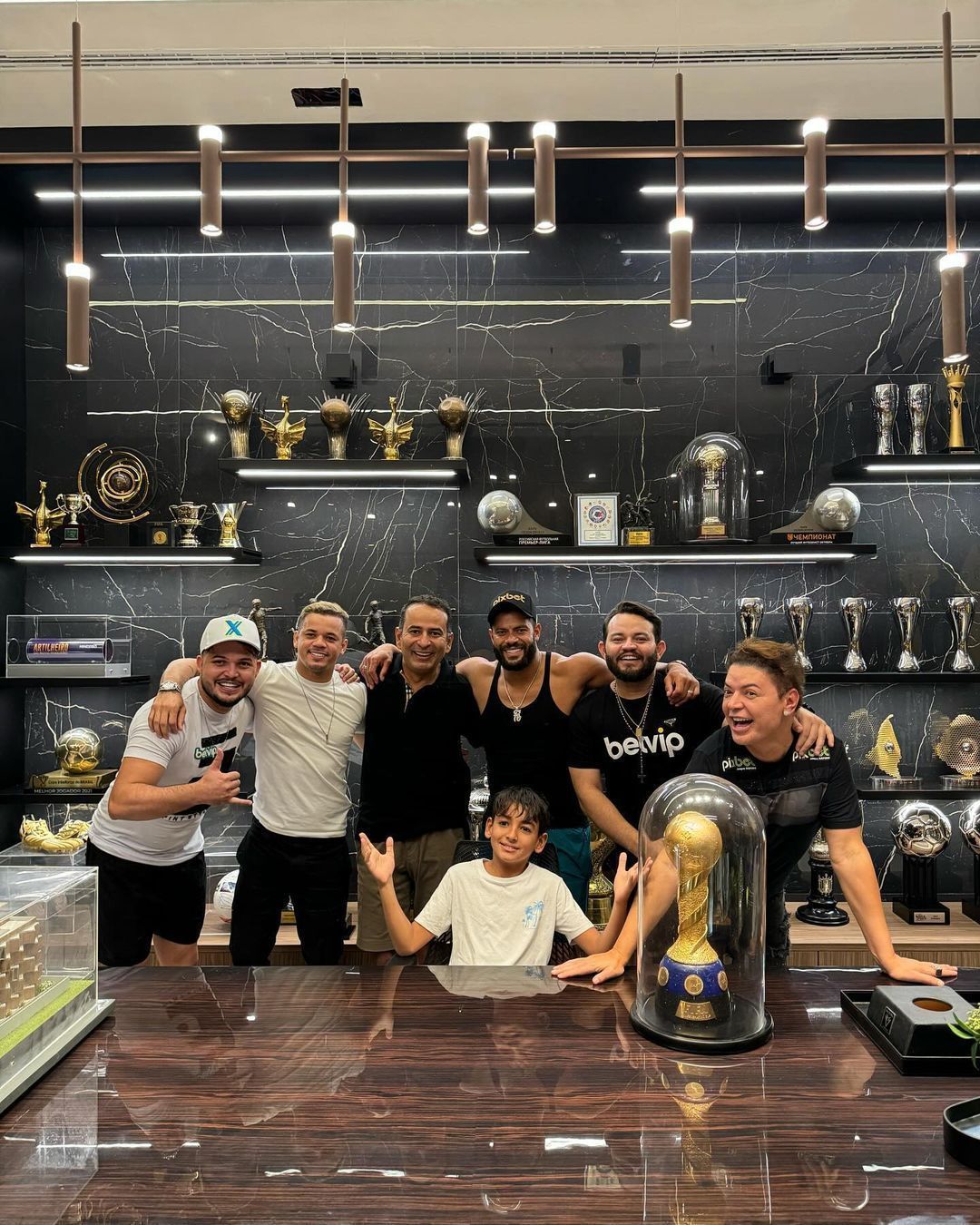 Hulk, do Atlético, inaugura mansão em João Pessoa antes do Natal; veja detalhes