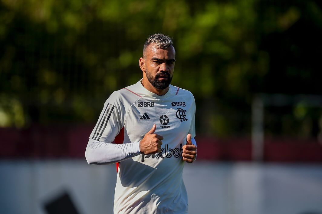 Flamengo atualiza status da negociação com o Cruzeiro por Fabrício Bruno