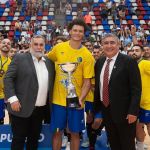 Jogador brasileiro denuncia racismo sofrido na argentina: 'Bananas na quadra'