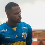 Volante ex-Cruzeiro tem alta do CTI; veja o boletim