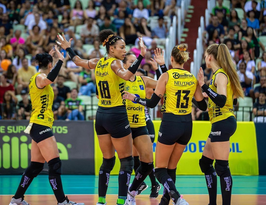 Vôlei: Praia Clube vence Maringá fora de casa pela Superliga Feminina