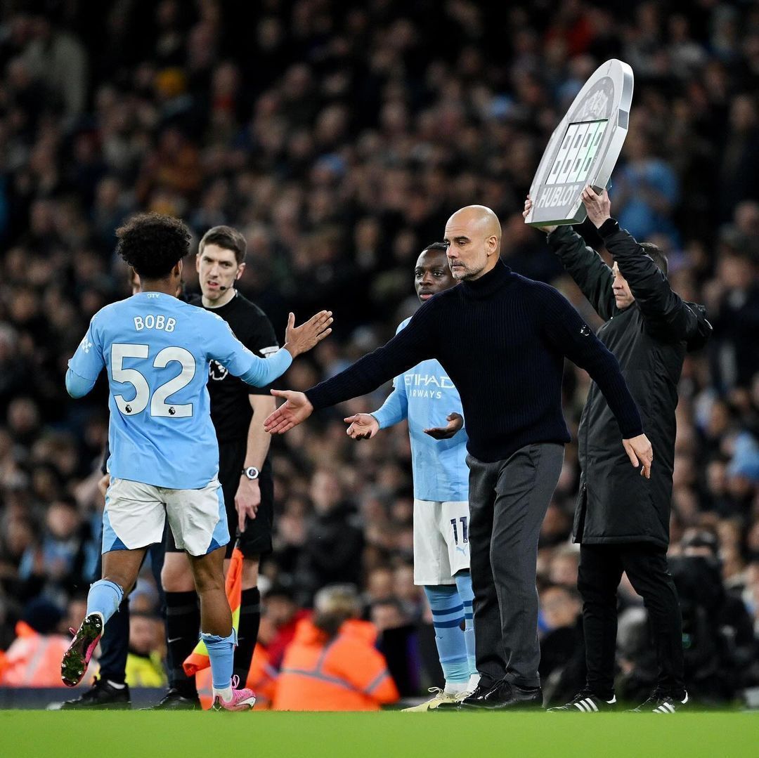 Atacante europeu do Manchester City surpreende e revela torcida por time da Série A