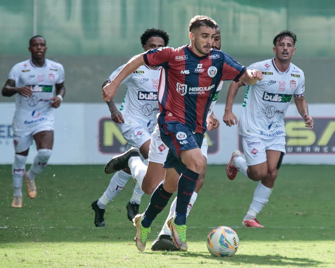 Com gol no fim, Itabirito arranca empate contra o Patrocinense e 'respira' no Mineiro