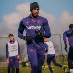 Atacante da Premier League revela ter 'torcido' para sofrer lesão e se aposentar