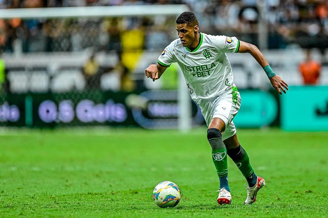 Após quase dois meses, América toma decisão sobre o futuro de Rodrigo Varanda
