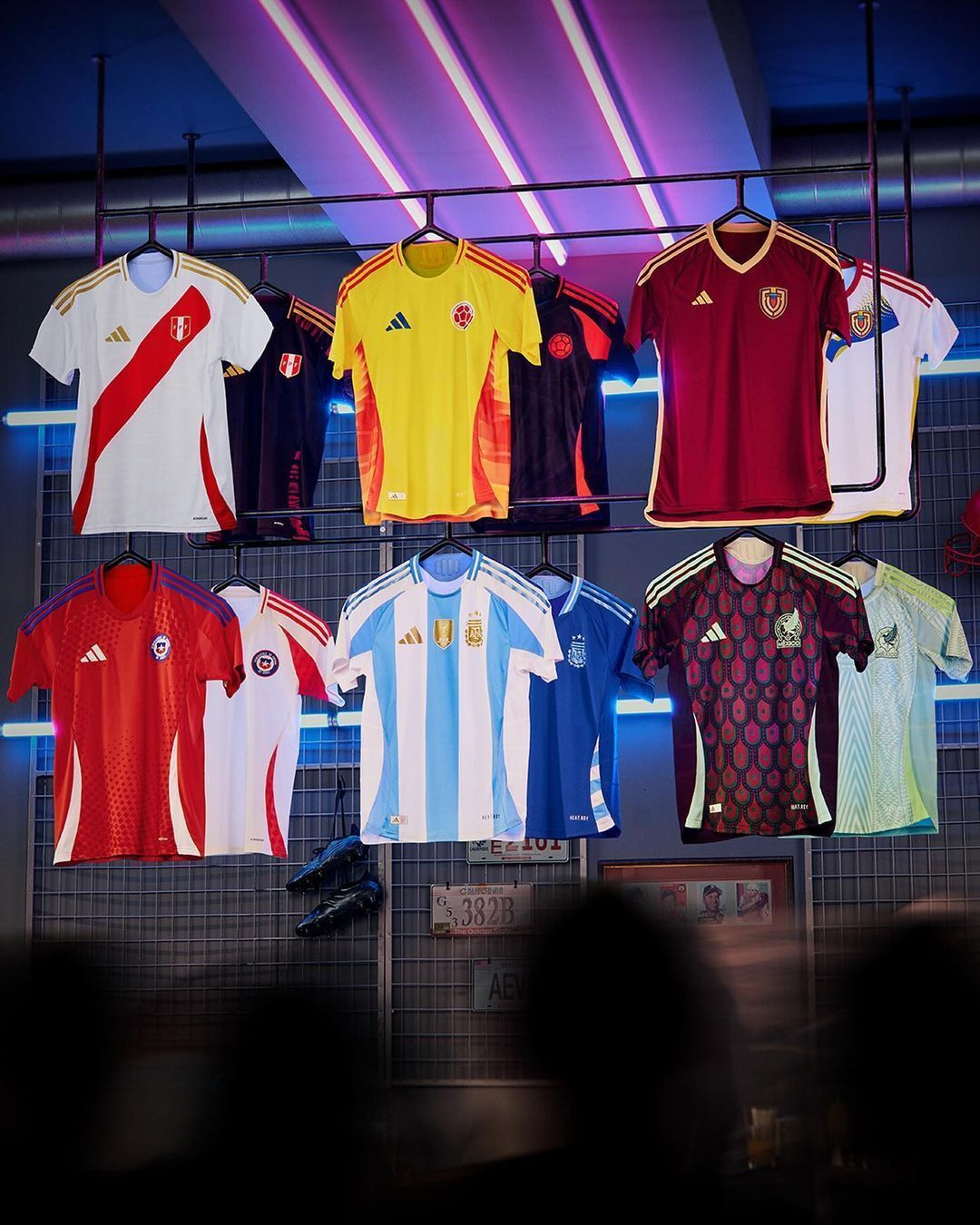 Adidas divulga novos uniformes de Argentina, Chile e outras quatro seleções; veja fotos