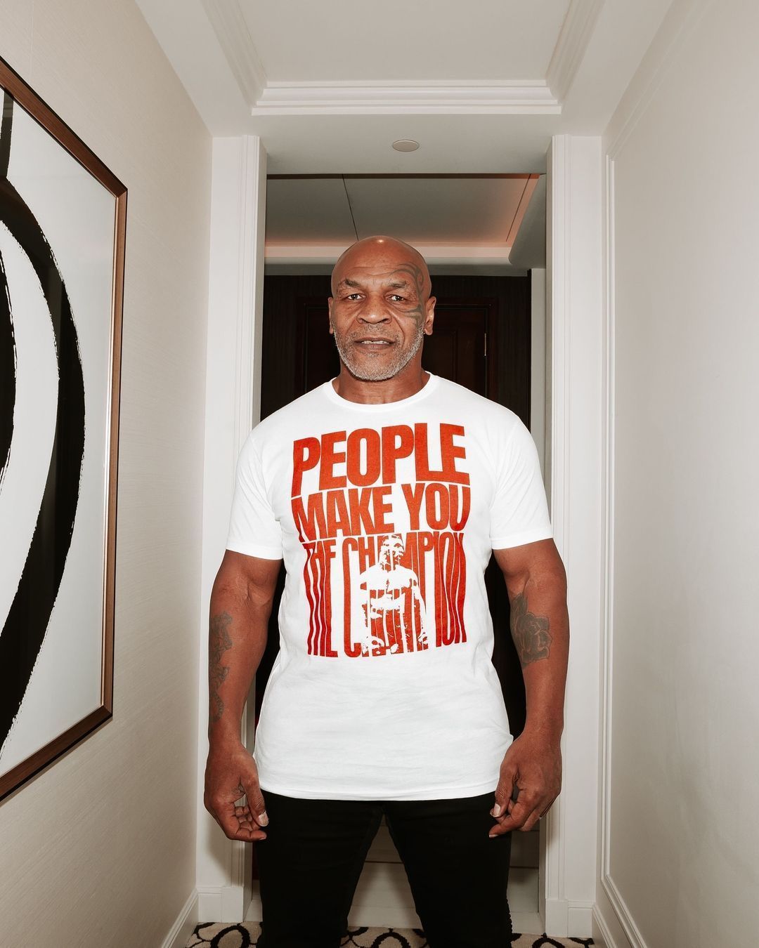 Mike Tyson revela receio antes de lutar com Jake Paul: 'Estou morrendo de medo'