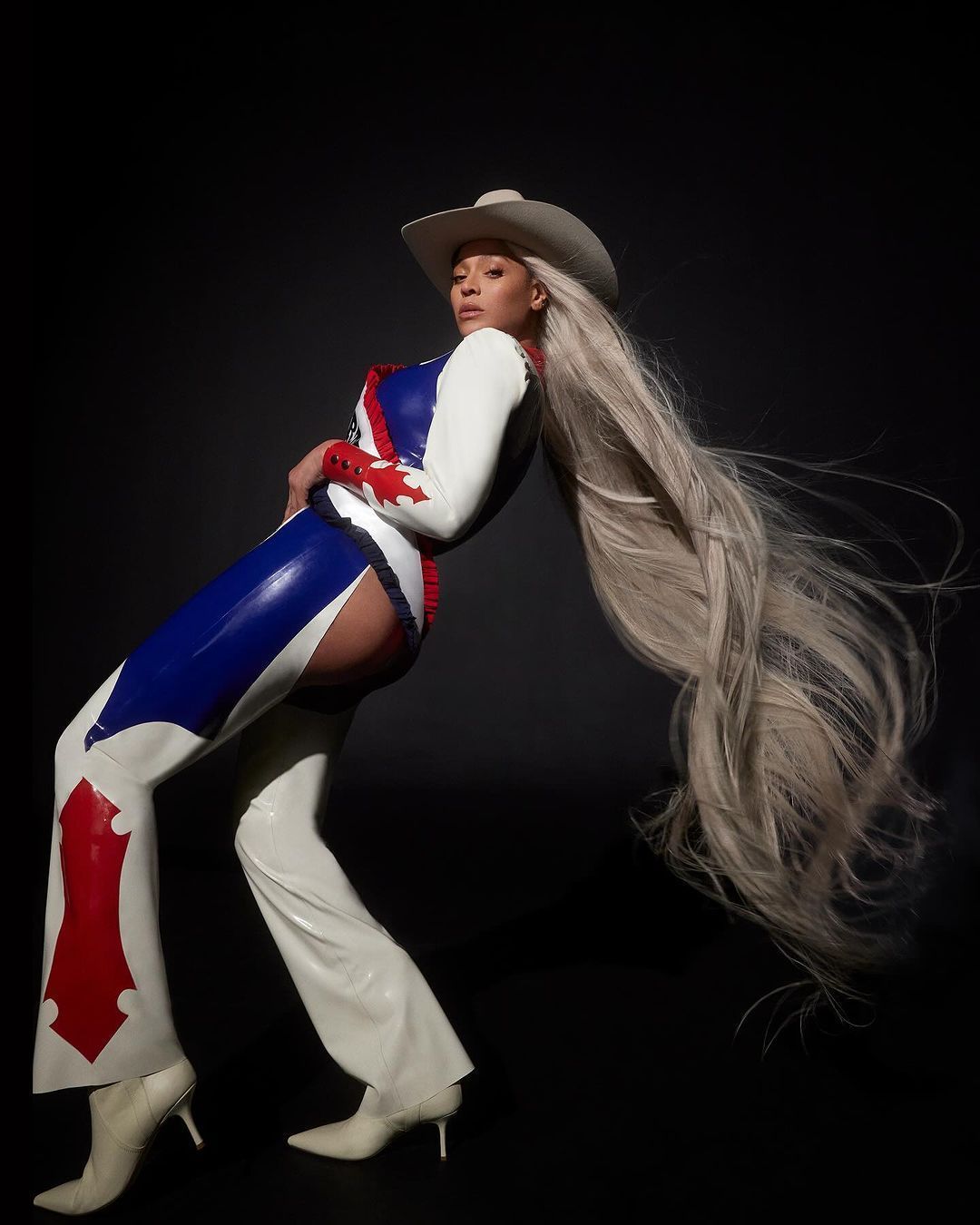 Beyoncé lança 'Cowboy Carter', segundo álbum do projeto em 'três atos' da cantora