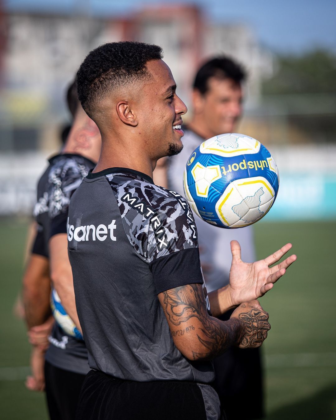 Atlético negocia empréstimo de meia ao futebol português; veja detalhes