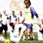 Árbitro de Manchester City x Real Madrid foi detonado por Modric: 'Um dos piores'