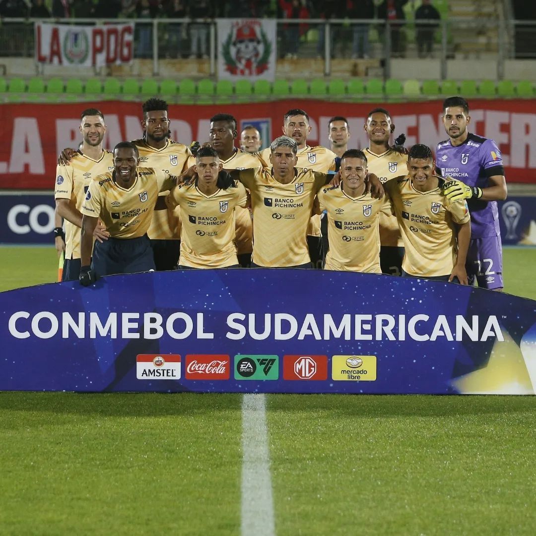 Rival do Cruzeiro por vaga nas oitavas da Copa Sul-Americana vive momento instável