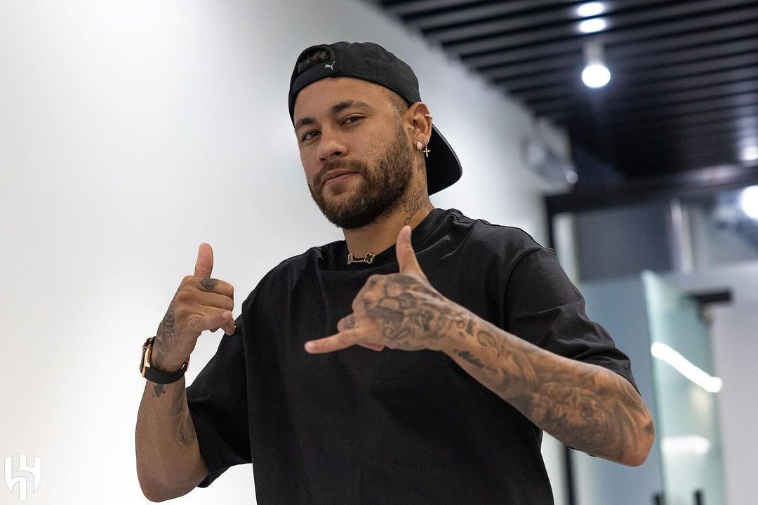 Com Neymar, futebol domina lista de atletas mais bem pagos do mundo; confira
