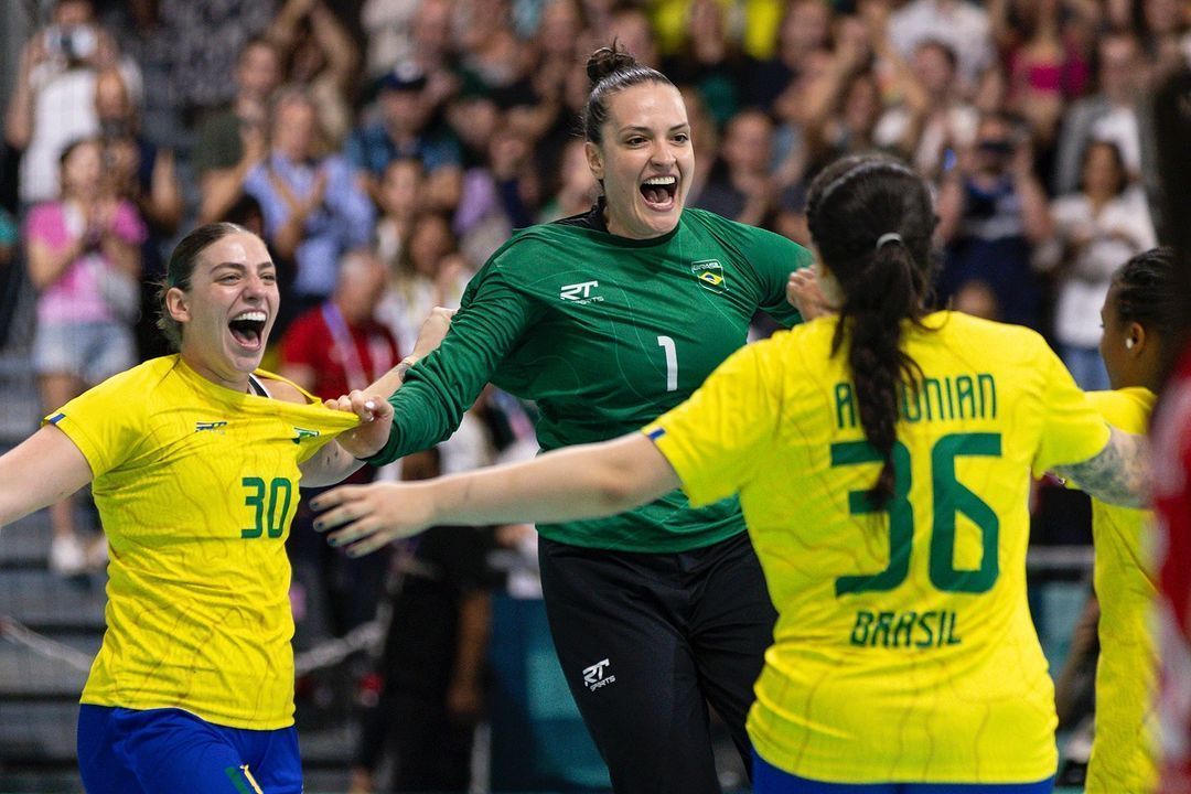 Após atuação espetacular em Paris, brasileira bate marca impressionante nas redes