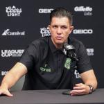 Rebaixado para a Série B, Athletico-PR anuncia novo treinador