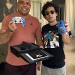 Ronaldo ganha mouse e controle de PS5 personalizados do Cruzeiro