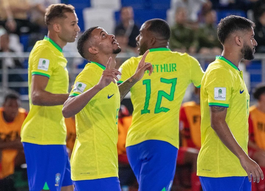 Brasil goleia Cuba por 10 a 0 na estreia da Copa do Mundo de Futsal