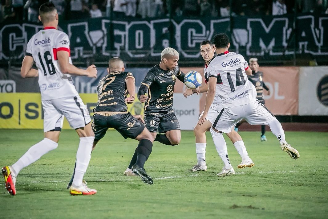 Anápolis-GO bate Maringá-PR nos pênaltis e vai à final da Série D