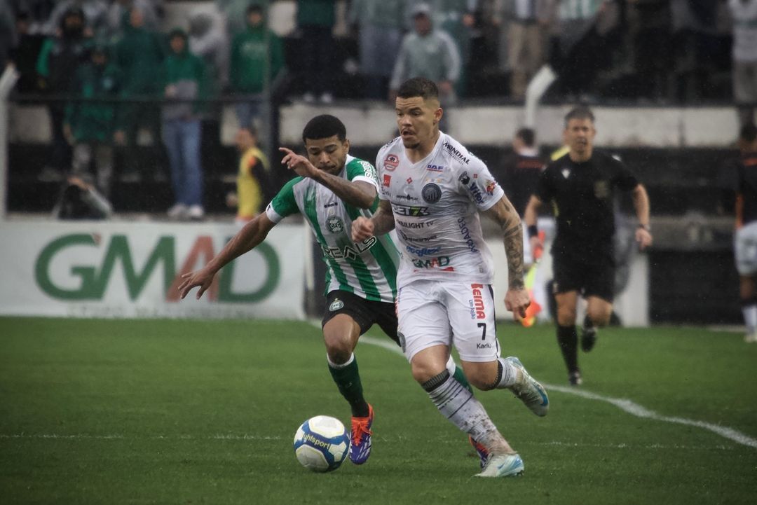 Coritiba perde para Operário-PR e aumenta sequência negativa na Série B