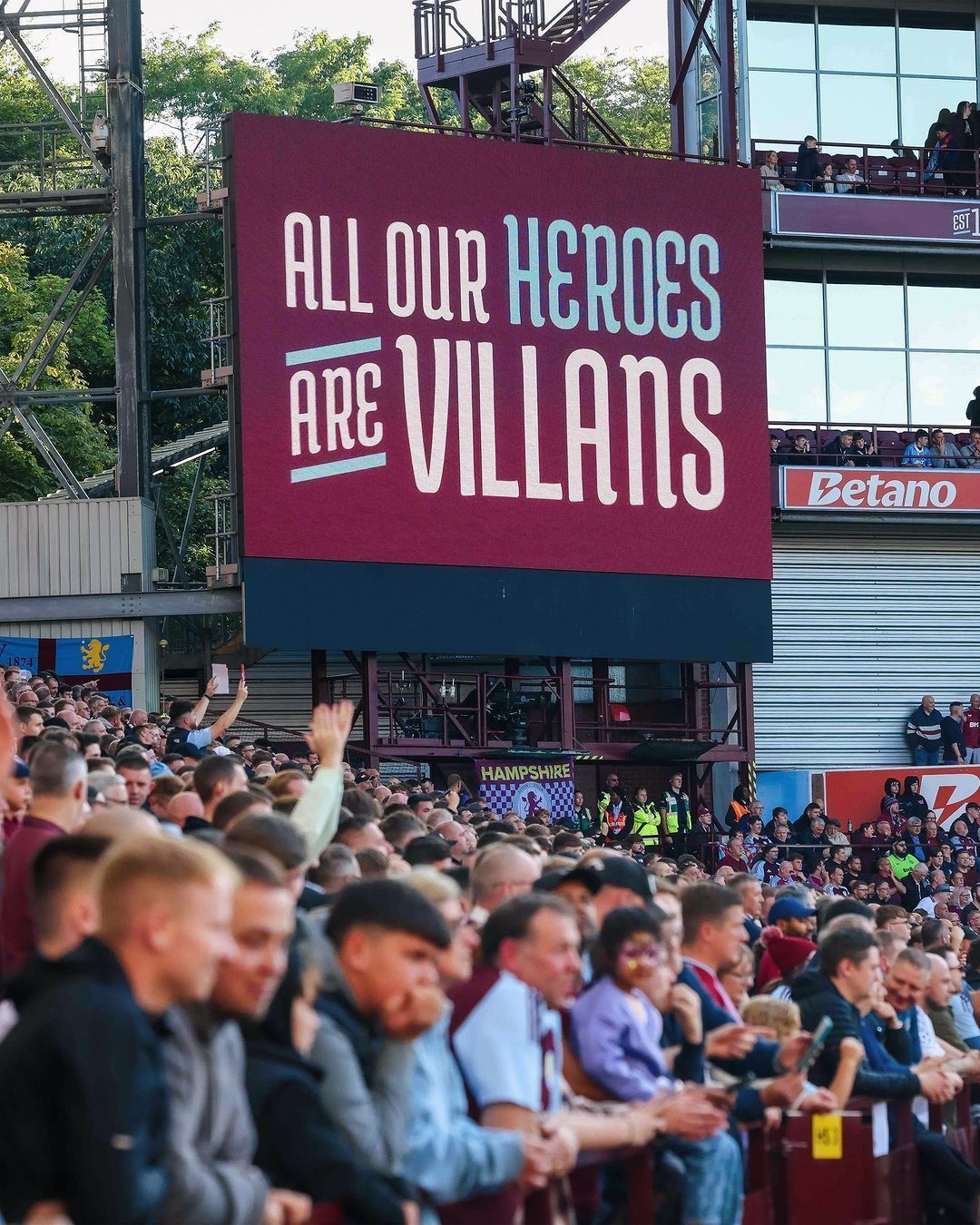 Aston Villa x Wolverhampton: horário e onde assistir ao vivo pela Premier League