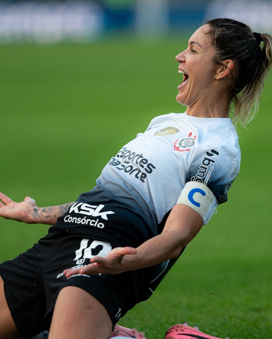 Gabi Zanotti, do Corinthians, é eleita Rainha da América 2024