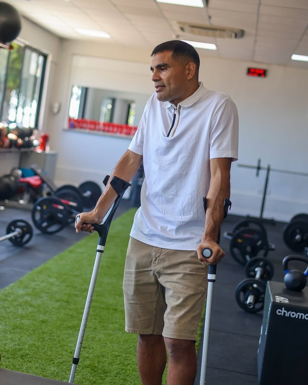 Internacional renova contratos de dois jogadores em recuperação de lesão