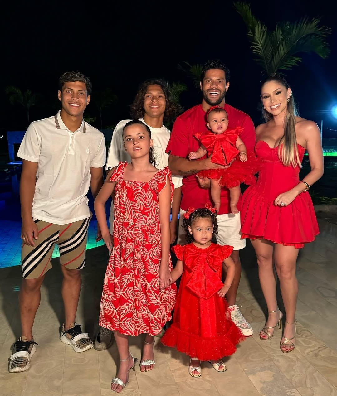 Como foi o Natal do elenco do Atlético; veja fotos