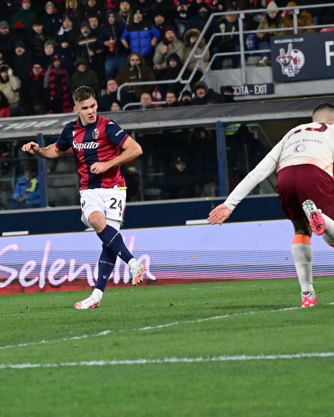 Roma sofre apagão, mas empata com o Bologna no último lance na Série A