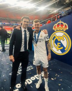 Gareth Bale e Toni Kroos após última conquista do Real Madrid na Champions League em 2024