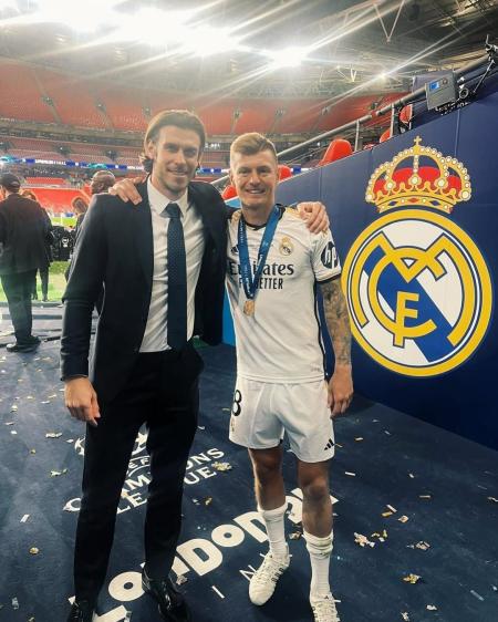 Gareth Bale e Toni Kroos após última conquista do Real Madrid na Champions League em 2024
