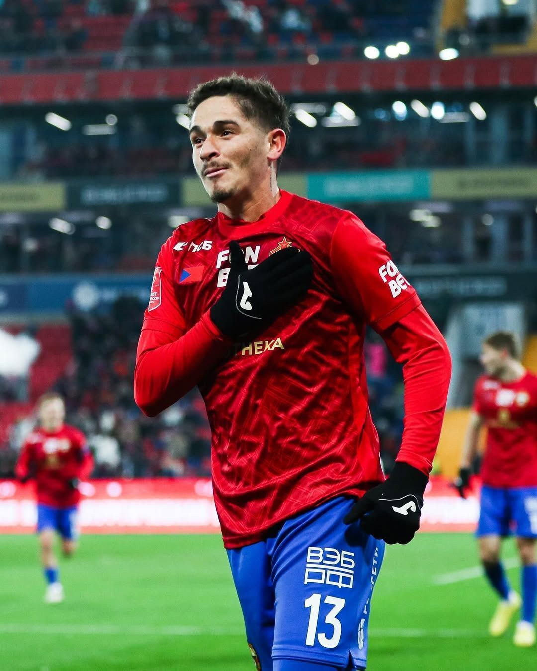 Perto de ser anunciado como reforço do Palmeiras, Khellven se despede do CSKA