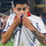 No mercado: a situação do atacante Lucas Villalba, do Nacional-URU