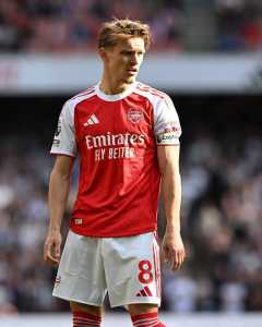 Martin Odegaard em ação pelo Arsenal