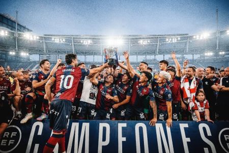 Levante conquistou a Segunda Divisão do Campeonato Espanhol de 2024/25