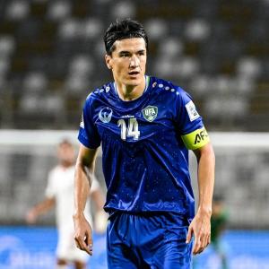 Eldor Shomurodov, capitão do Uzbequistão